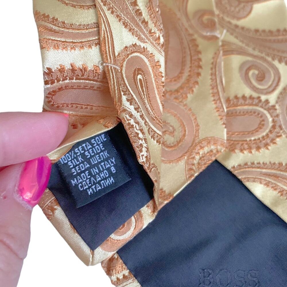 Hugo Boss Vintage Gold Paisley 100% Silk Tie - Picture 7 of 7